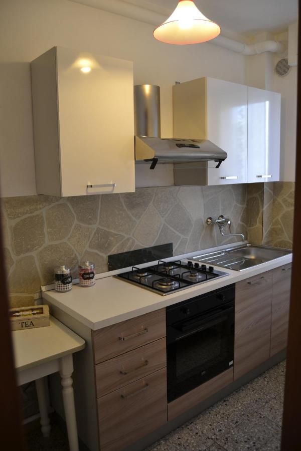 Da Fabio E Francesca - Holiday Apartment Верона Екстериор снимка